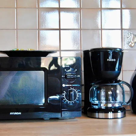 Demaj House アパート Grilë