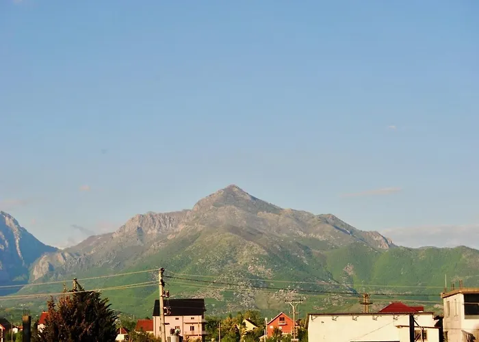 Demaj House Apartamento *