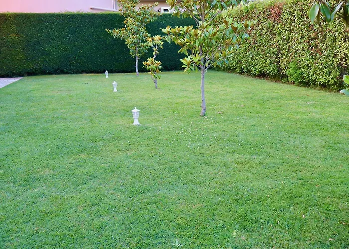 Apartamento Demaj House *