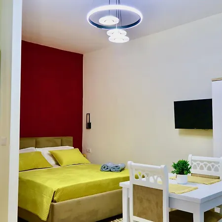 Apartment Demaj House Grile