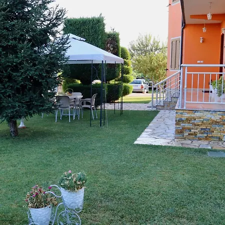 Demaj House Grilë