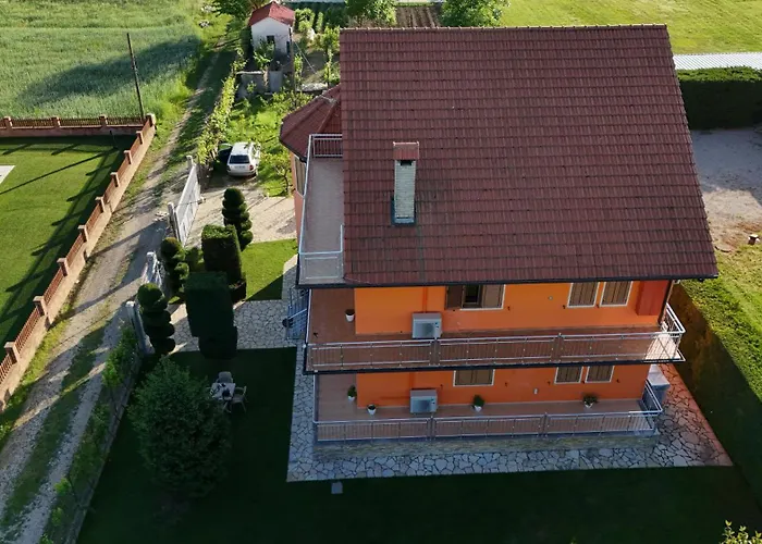 Demaj House Grilë